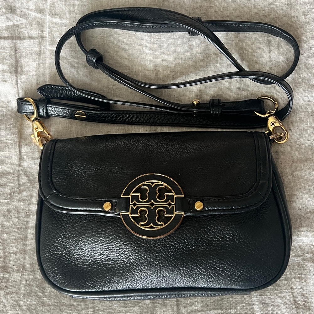 Tory Burch Black Amanda Crossbody - Used condition with ORIGINAL BOX